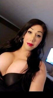 CHICA TRANNY CURVILINEA PERO CON UN VERGONONON ENTRE MIS PIERNAS GARANTIZADO - FOTO 1