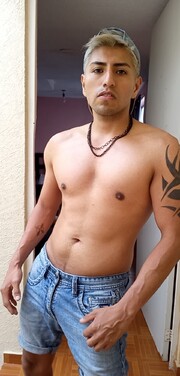 FABIAN CHAVO ATRACTIVO Y MUY CALIENTE, CON LUGAR - FOTO 1