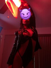 DELGADA,MORENA ESTOY MUY CACHONDA TE MOSTRARÉ LO BUENA QUE SOY EN LA CAMA - FOTO 9