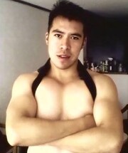 ATRACTIVO DEPORTISTA CACHONDO DE AMPLIO CRITERIO PARA FANTASIAS MAS EROTICAS - FOTO 10