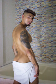 JOVENCITO DE GYM MUSCULOSO VERSATIL TOTALMENTE EXCLUSIVO CON SITIO LLÁMAME! - FOTO 9