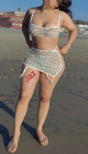 JAZ DELICIOSA PETITE SIN HIJOS RICAS CURVAS ESTRECHITA - FOTO 9