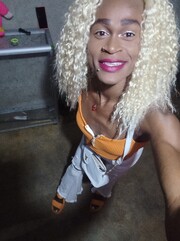 VIOLETA MUY COMPLACIENTE SIN AFÁN DESCOMPLICADA ACT Y PAS - FOTO 10