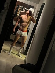 22CM DE VERGA, JOVEN INTER CON BUEN CULO Y UNA VERGOTA LECHOSA - FOTO 1