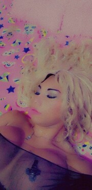 NINGUNA A MI NIVEL & LA MAS FEMENINA COMPLEMENTO SEXO FIESTERA DOMINANTE - FOTO 2