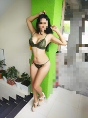 SUPER FLAQUITA PERRUNA ESPERANDO POR TI PARA DARTE UN BUEN TRATO - FOTO 1