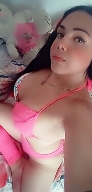 HOLA MIS AMORES RECIÉN LLEGADA TU VERDADERA GARGANTA PROFUNDA - FOTO 1