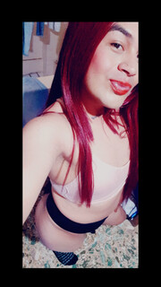 NIÑA TRANS DE PASO EN TU CUIDAD VAMOS A VIVIR RICAS Y MUY ATREVIDAS - FOTO 1