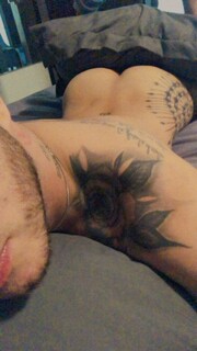 MACHOTE RECIÉN LLEGADO A TU CIUDAD FULL SEXO RICO CACHONDO - FOTO 2