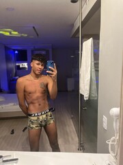 HOLA SOY SANTI POLLO VERGON MIDO 1.85 DELGADO MUY SERIO COMPLACIENTE Y FULL HOT - FOTO 7