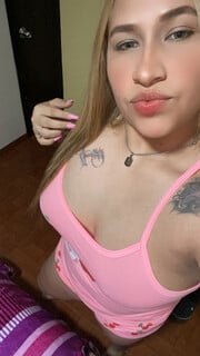 NIKKI TU PUTICA EXÓTICA Y CARIÑOSA CON GANAS DE MUCHA VERGA - FOTO 4
