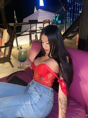 POCOS DÍAS NIÑA CON VERGA SÚPER DELICIOSA PARA MADUROS EJECUTIVOS Y SOLVENTES - FOTO 9