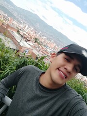 HOLA MI AMOR TE GUSTARÍA PASAR UNA NOCHE INOLVIDABLE SOLO LLAMAME LA PASAREMOS U - FOTO 5