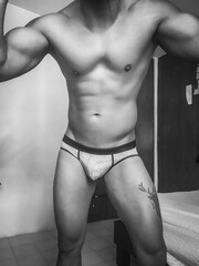 MORENO, GUAPO Y COMPLACIENTE, ACOMPAÑANTE VARONIL CACHONDO - FOTO 6