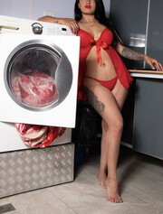 CRISTINA HERMOSA SCORT ROSTRO ANGELICAL Y CABELLO NEGRO LARGO - FOTO 10