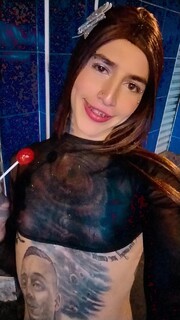 MUÑEQUITA FEMENINA BAJITA, BLANQUITA TATUADA MUY COMPLACIENTE, LLENA DE MORBO Y - FOTO 6