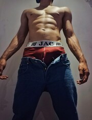 MASAJISTA, HOMBRE FIT. AMANTE DE OCASIÓN GRATISXCONTENIDO. SOLO MUJERES - FOTO 4