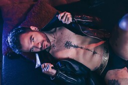 MASAJES ERÓTICOS JOVEN 23 AÑOS 20 CM DE VERGA JUGOSA - FOTO 1