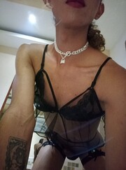 JOVEN TRANSEXUAL LEONESA CANDENTE Y AMABLE - FOTO 4