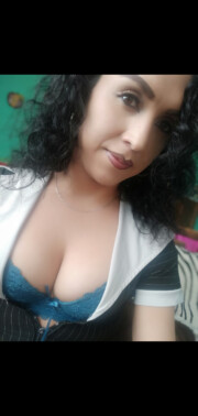 MELANY CHICA TRANS MUY COMPLACIENTE VEN Y PASEMOS UN RATO RICO - FOTO 1