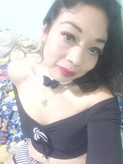 YADIS BISEXUAL COMPLACIENTE SUPER ARDIENTE DE MENTE ABIERTA LE ENCANTA GEMIR - FOTO 1