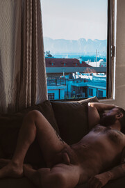 HOMBRE MADURO GUAPO CON LUGAR CÉNTRICO Y DISCRETO - FOTO 8