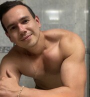 HOLA SOY CARLOS UN JOVEN COLOMBIANO COMPLACIENTE DISPUESTO A CUMPLIR TUS FANTASI - FOTO 2