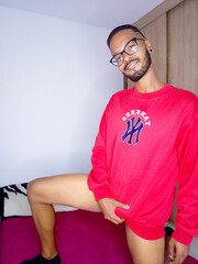 CHICO SERIO, COMPLACIENTE, EXCLUSIVO Y DISPUESTO A DISFRUTAR DE LA LUJURIA - FOTO 9