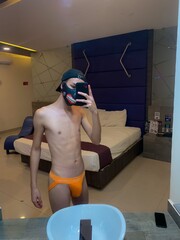 ESTUDIANTE TWINK VERGON Y COGELON BUEN CULO Y BUENA VERGA, PREGUNTA - FOTO 2