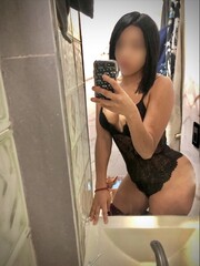 NENA CACHONDA Y RICA EN BUSCA DE BUEN SEXO - FOTO 2