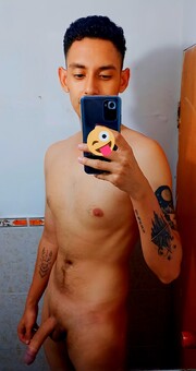 MORENO ALTO TATUADO DISPUESTO A COMPLACERTE Y CUMPLIR TUS FANTASIAS (DOMICILIO) - FOTO 1