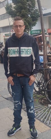 VERGON LECHERO DE. MENTE ABIERTA DISPUESTO A COMPLACER TUS FANTASÍAS LLAMAME - FOTO 2
