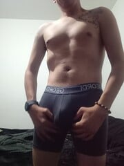 ES UN GUSTO SALUDARTE. MI NOMBRE ES JUANDRES Y ESPERO CONOCERTE. - FOTO 3