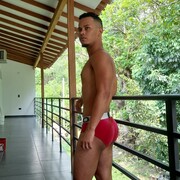 MORENO VENEZOLANO VERSATIL DOTADO DE VERGA Y CULO CON BUEN CUERPO SUPER CALIENTE - FOTO 2