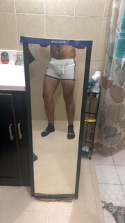 SIEMPRE SALGO AL PATIO A LAVAR ROPA DESNUDITO Y CON LA VERGA BIEN DURA - FOTO 8