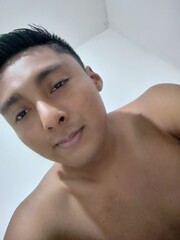 JOVEN DE BUEN GUSTO PARA PASAR UN RATO AGRADABLE - FOTO 10