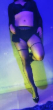 BUSCAS UNA MADURA MUY PUTA Y COMPLACIENTE CON SERVICIO DESDE $400 - FOTO 4