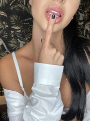 VICTORIA HERMOSA PELINEGRA TETONA SÚPER HOT - FOTO 8