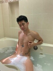 HOLA, AQUÍ TWINK INTER ACT CON 18 CM GRUESA - FOTO 4