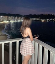 UNA PRINCESA EN LA CALLE Y UNA PERRA EN LA CAMA PAPI. - FOTO 10