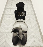 SOY TU POLICÍA QUIERO MANTENERTE EN CUSTODIA UNA HORA DE PLACER LLAMAME - FOTO 4