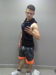 CHICO FIT CON GANAS DE SEXO DURO Y SALVAJE! - FOTO 9