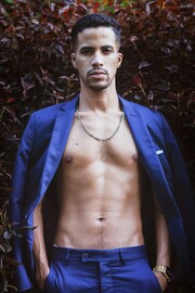 JOVEN DIVERTIDO PROFESIONAL VERSATIL LECHERO - FOTO 4