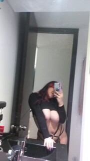 SOY PAULA TENGO 18 AÑOS VEN A DISFRUTAR DE MIS TRAVESURAS Y HUMEDAD EN MI VAGINA - FOTO 1