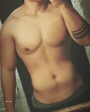 CHICO DE 22, ESPERANDO COMPLACER A UNA MUJER - FOTO 4