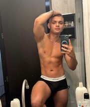 JOVEN COLOMBIANO DISPONIBLE POR ÚLTIMO DÍA - FOTO 2