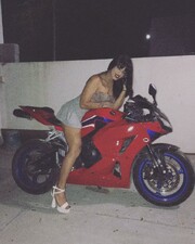 HELENA NIÑA DE 24 AÑOS BUENA ONDA Y AMOROSA DISPONIBLE - FOTO 5