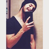 HOLA SOY UN CHICO DE COMPLEXIÓN DELGADA CON UNA BUENA VERGA - FOTO 5