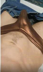 SOY BRUNO PLACER SCORT HOMBRE SERIO CON 24 CM DE PLACER PARA TI.. - FOTO 5