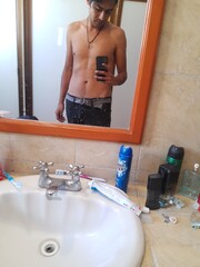 HOMBRE DE 30, CON GANAS DE PASARLA RICO, ATIENDO MUJERES SOLAS, PAREJAS Y TRANS - FOTO 2